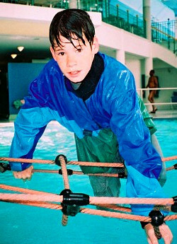 zwem abc wet anorak in pool